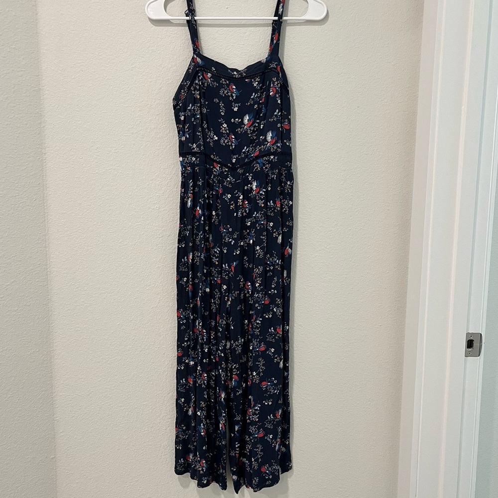 Flowy Patterned Jumpsuit - Picture 2 of 5